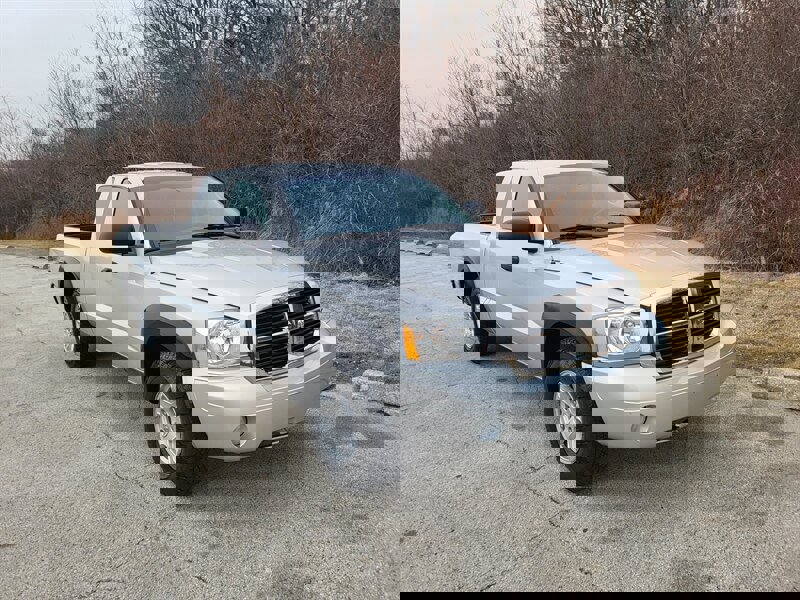 Used 2007 Dodge Dakota SLT w/ Trailer Tow Group image 5