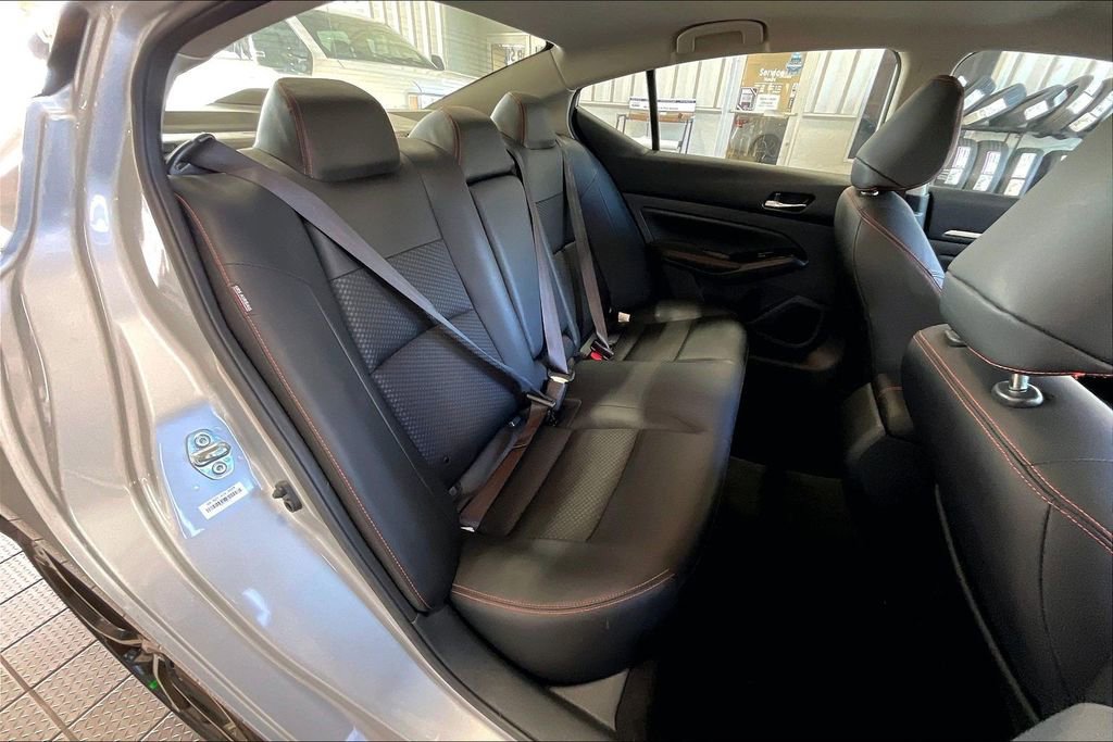 Used 2025 Nissan Altima 2.5 SR image 15
