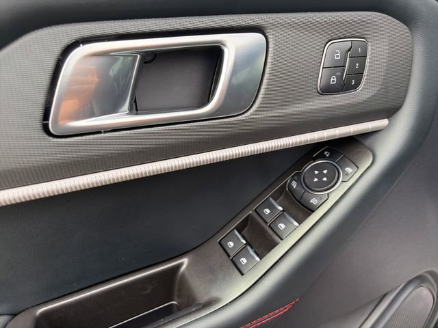 Used 2025 Ford Explorer ST image 20