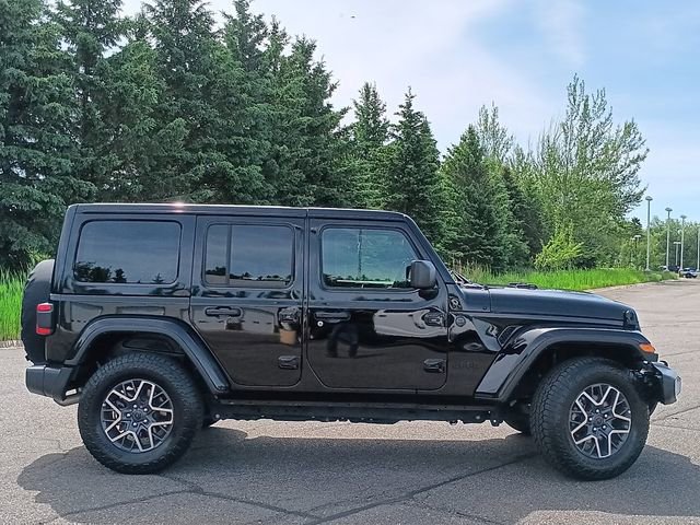 Used 2025 Jeep Wrangler Unlimited Sahara AWD/4WD image 21