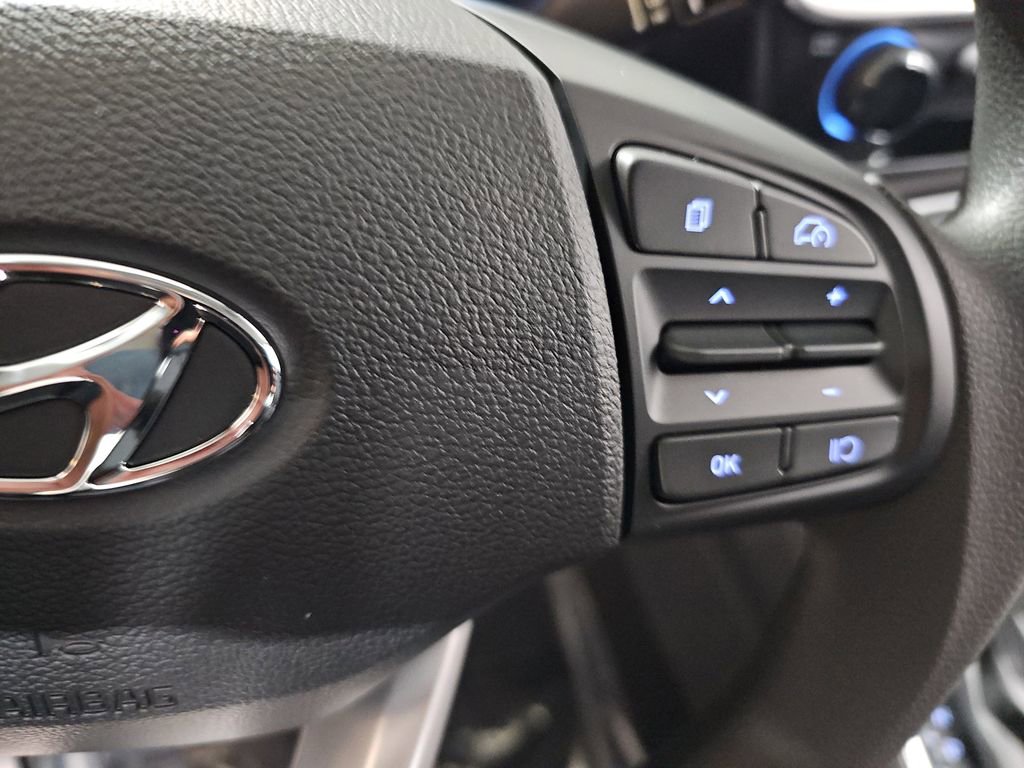 New 2026 Hyundai Venue SE image 17