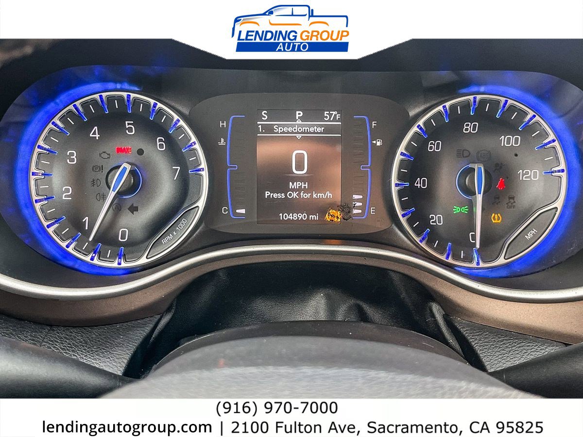 Used 2018 Chrysler Pacifica Touring-L image 21