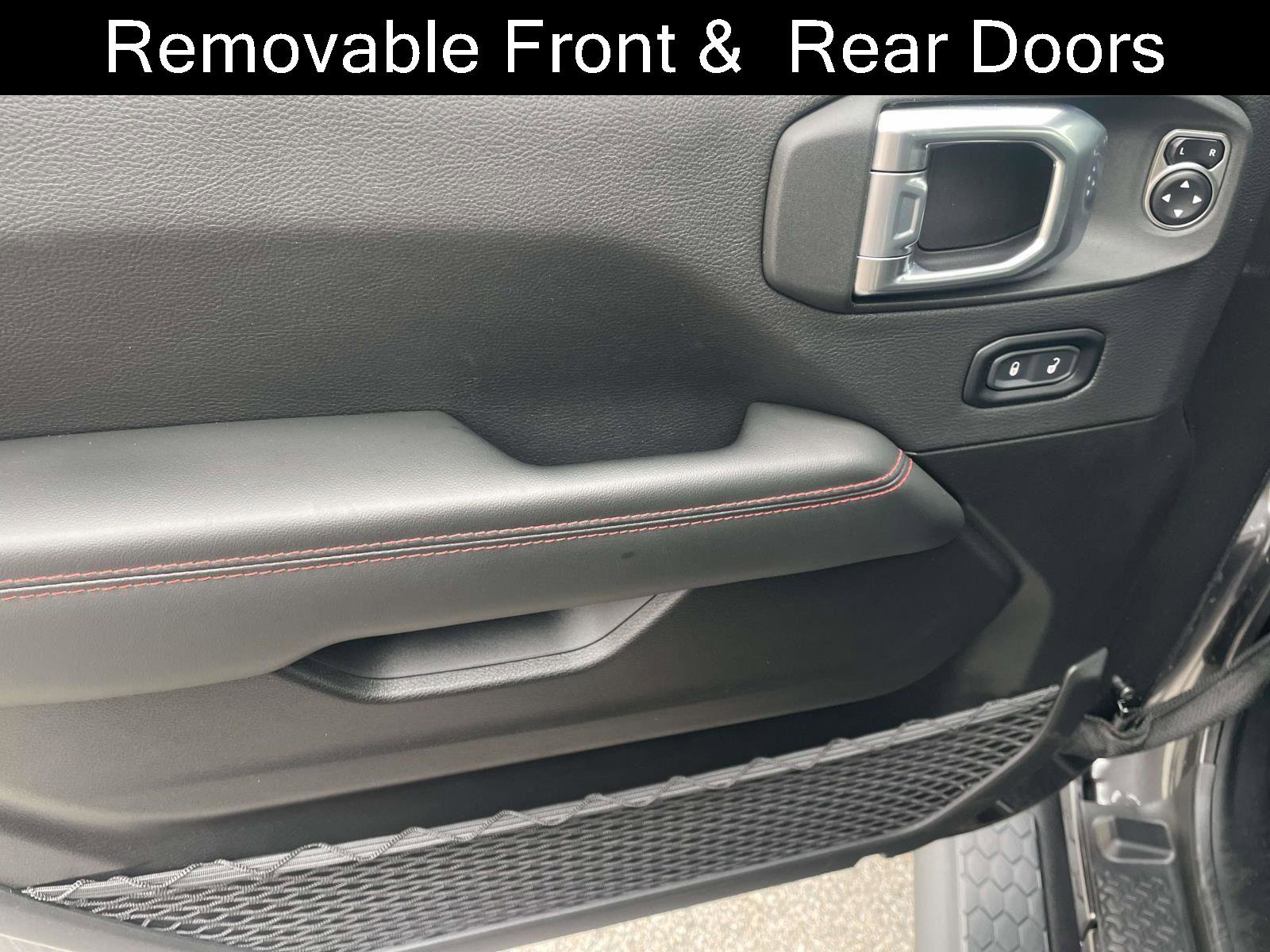 Used 2024 Jeep Wrangler Unlimited Rubicon w/ Technology Group image 16