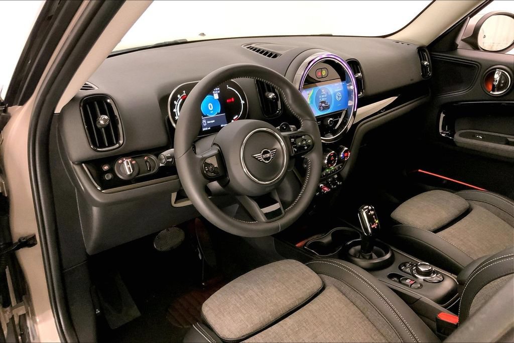 Certified 2024 MINI Cooper Countryman S w/ Premium Package FWD image 21