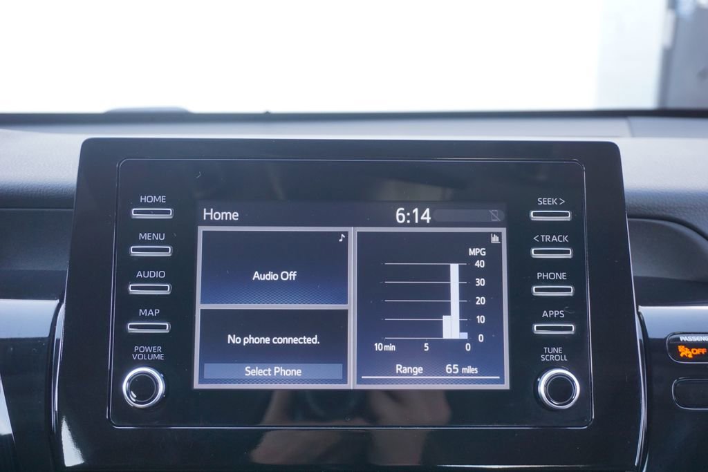 Used 2024 Toyota Camry SE image 10