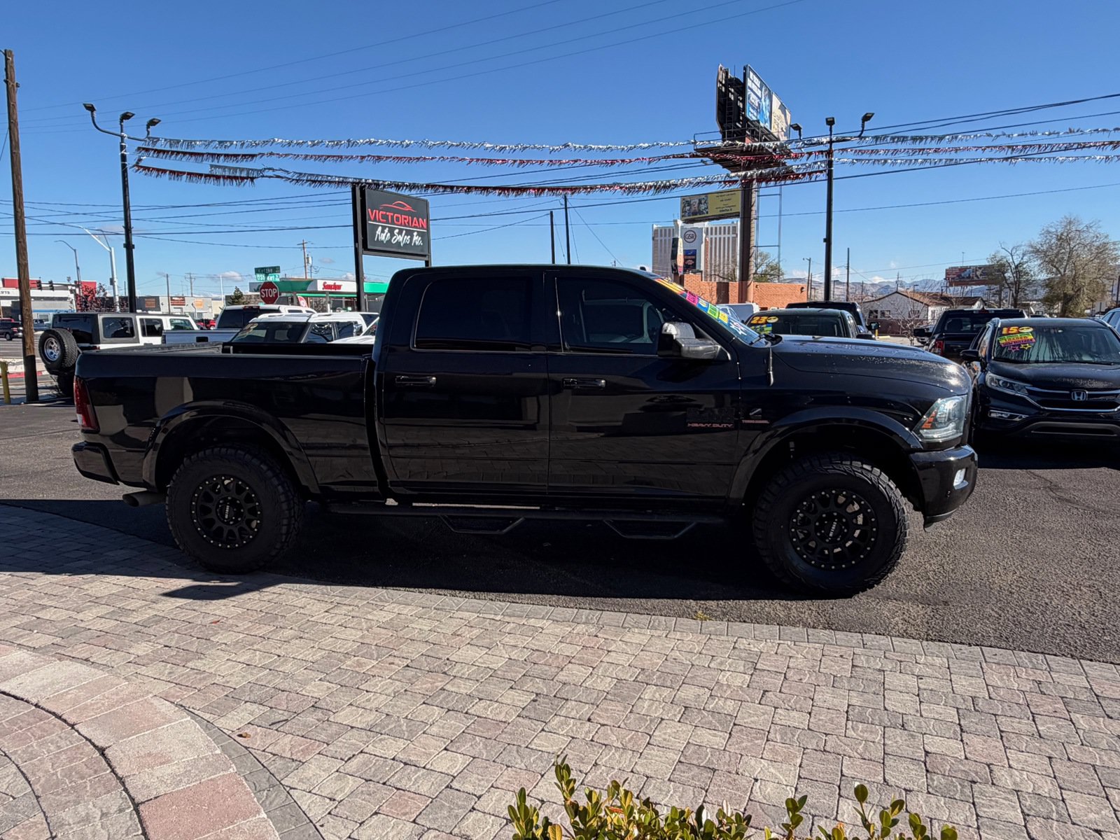 Used 2016 RAM 2500 Laramie AWD/4WD image 3