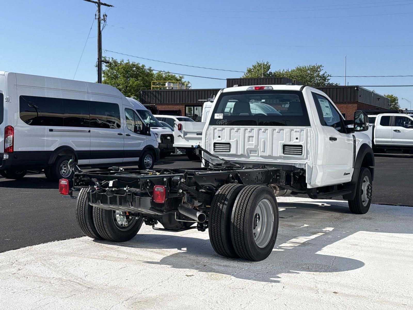 New 2026 Ford F550 4x4 Regular Cab Super Duty image 3