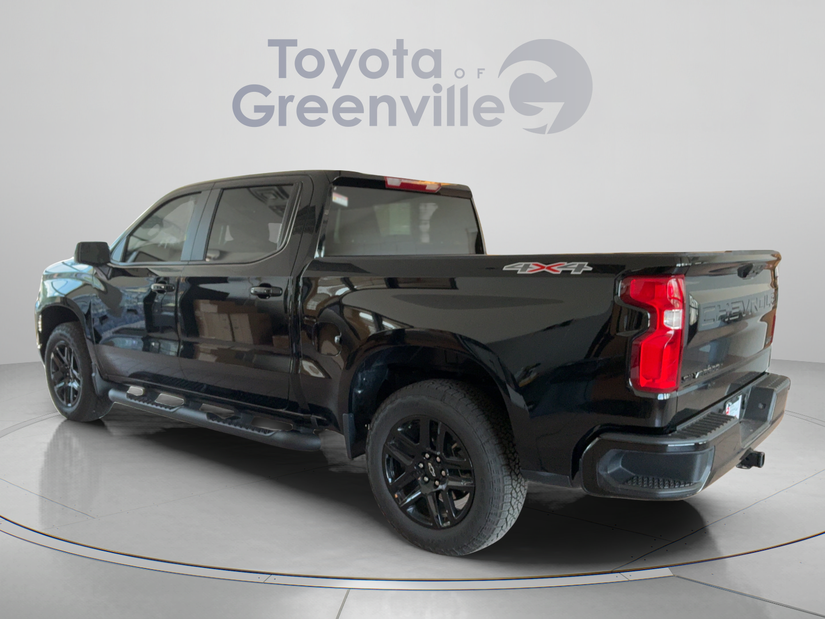 Used 2026 Chevrolet Silverado 1500 RST w/ RST Select Package AWD/4WD image 2