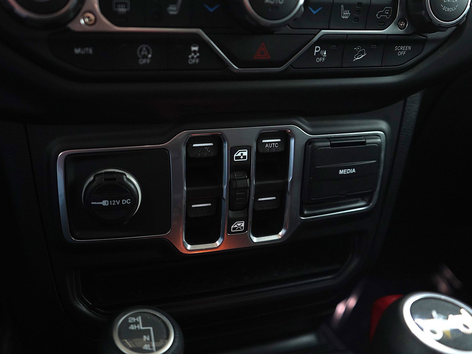 Used 2018 Jeep Wrangler Unlimited Sport S image 22