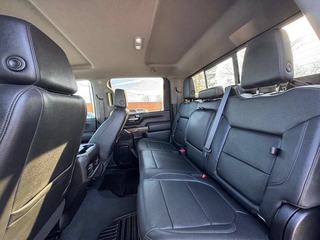 Used 2022 Chevrolet Silverado 3500 LT AWD/4WD image 11