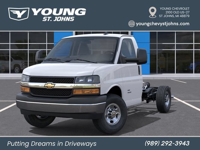 New 2026 Chevrolet Express 3500 RWD image 6
