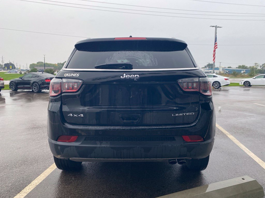 Used 2019 Jeep Compass Limited w/ Safety & Security Group AWD/4WD image 11
