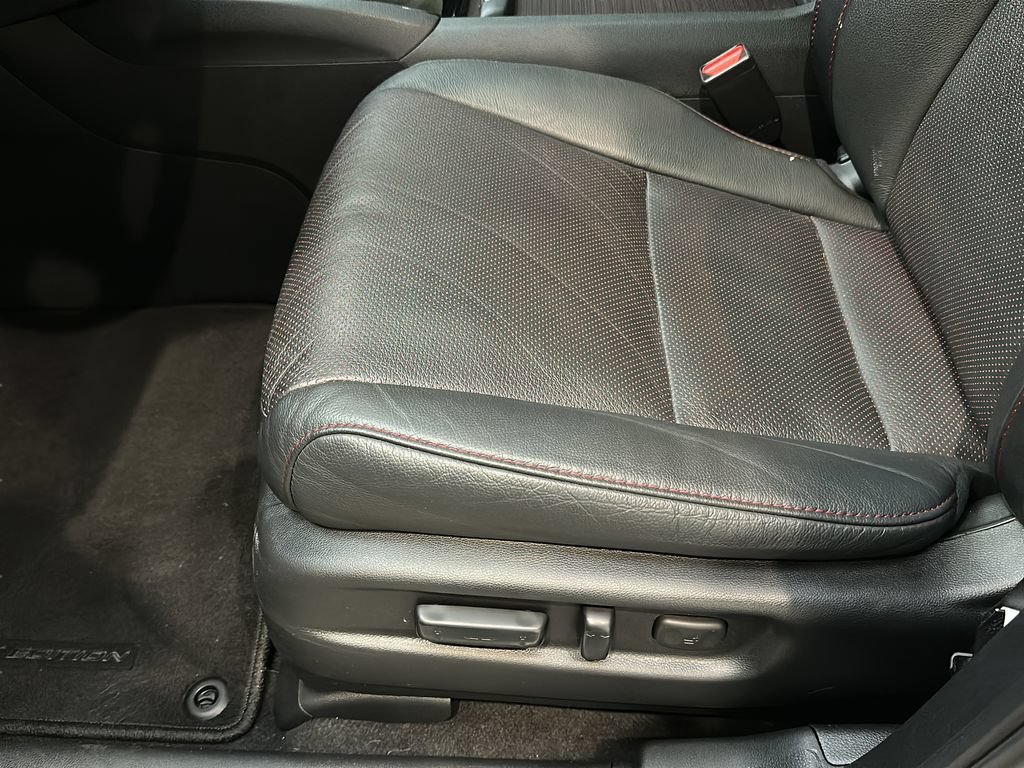 Certified 2022 Honda Pilot Black Edition image 14