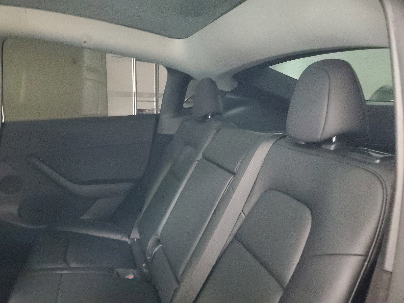 Used 2022 Tesla Model Y Long Range image 15