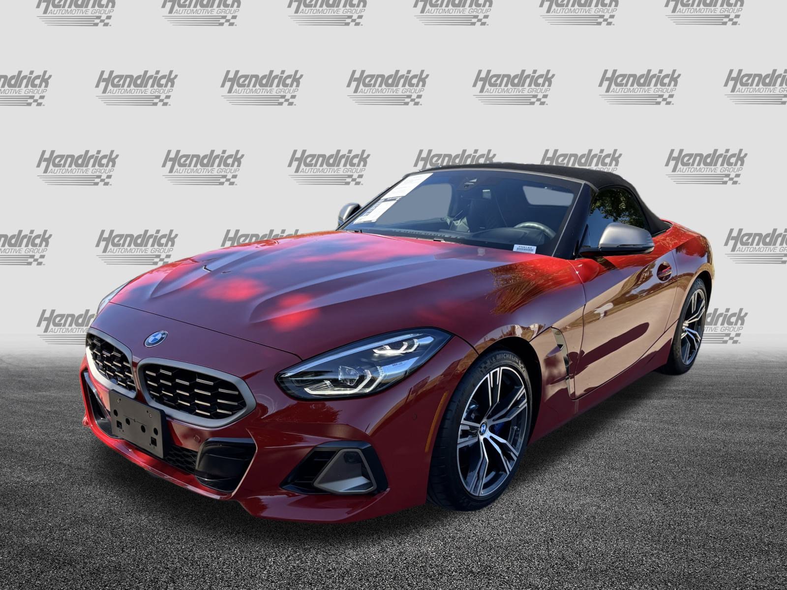 Certified 2025 BMW Z4 M40i w/ Premium Package image 5