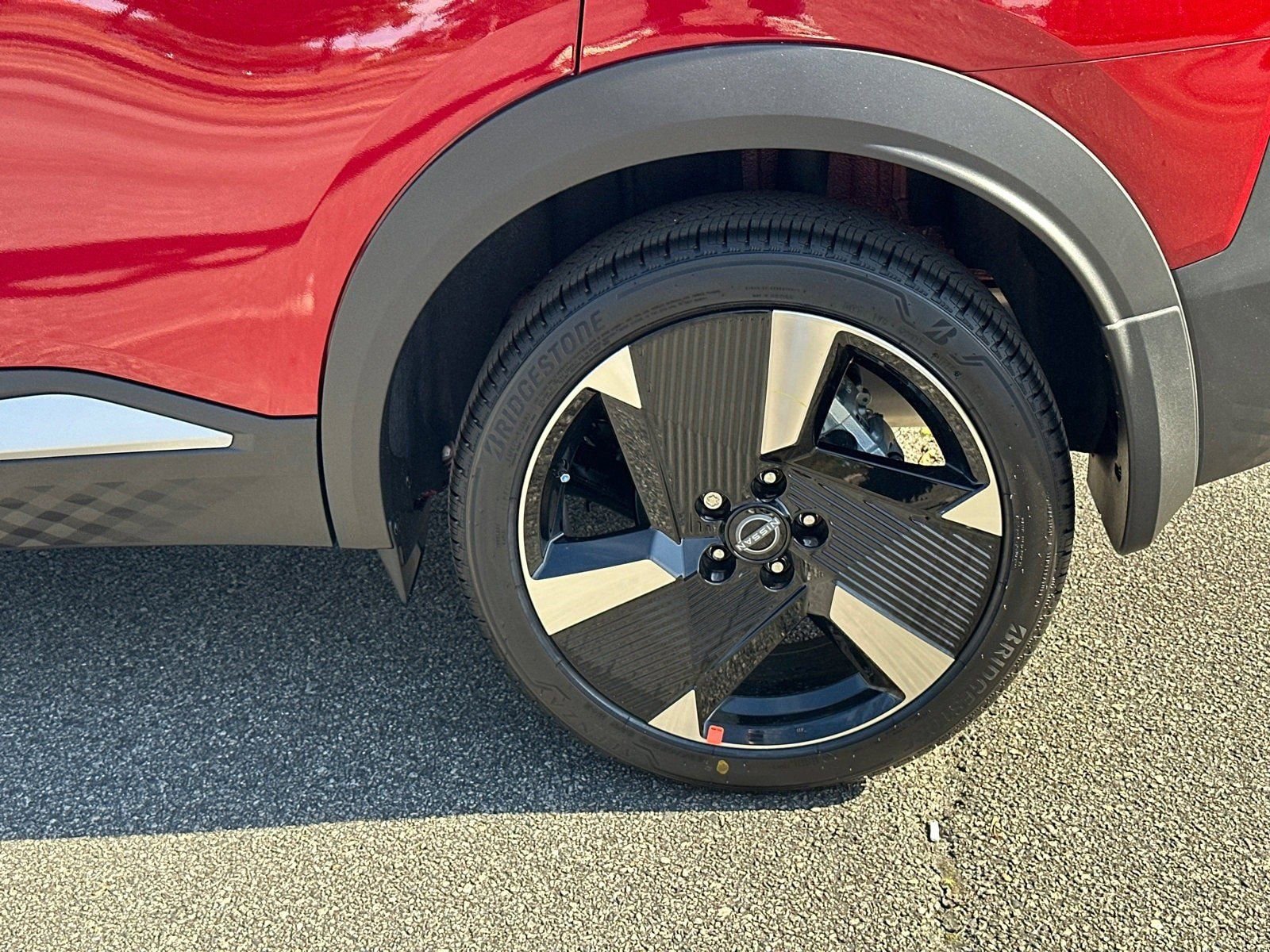 New 2026 Nissan Kicks SR w/ Illumination Package image 19