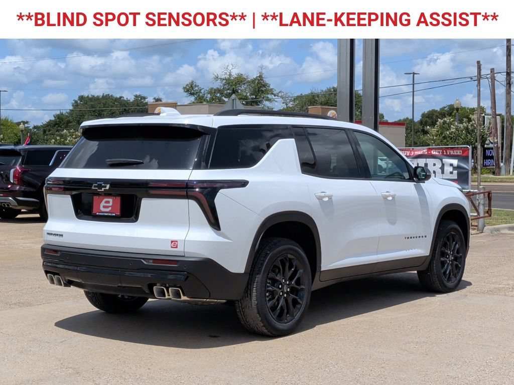 New 2026 Chevrolet Traverse LT w/ Midnight/Sport Edition FWD image 8