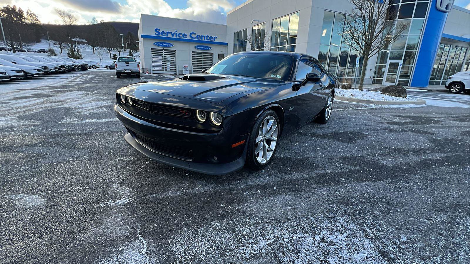 Used 2019 Dodge Challenger R/T w/ Plus Package image 8