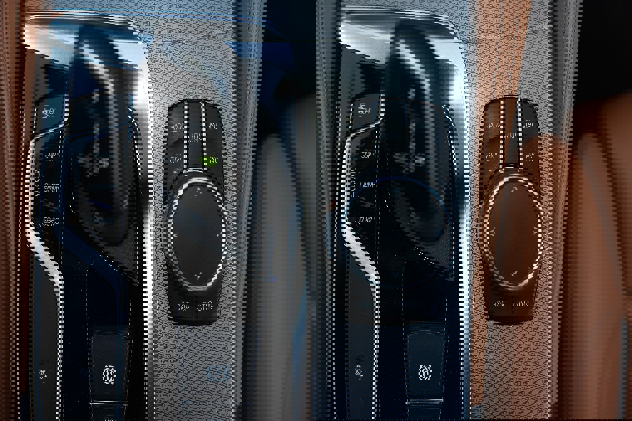 Used 2019 BMW M550i xDrive image 44