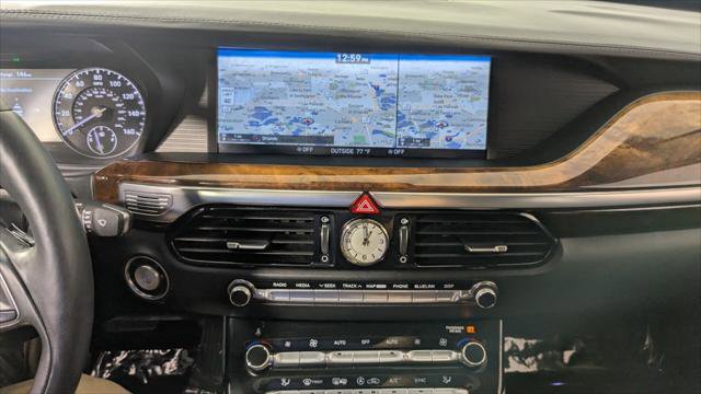 Used 2017 Genesis G90 3.3T Premium image 30