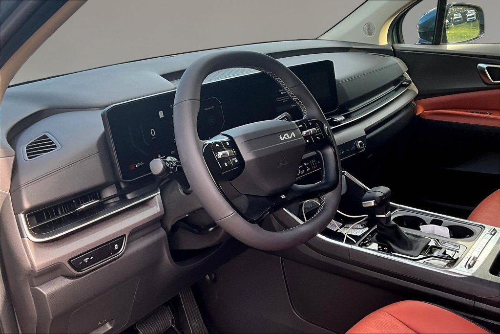New 2027 Kia Carnival SX FWD image 7