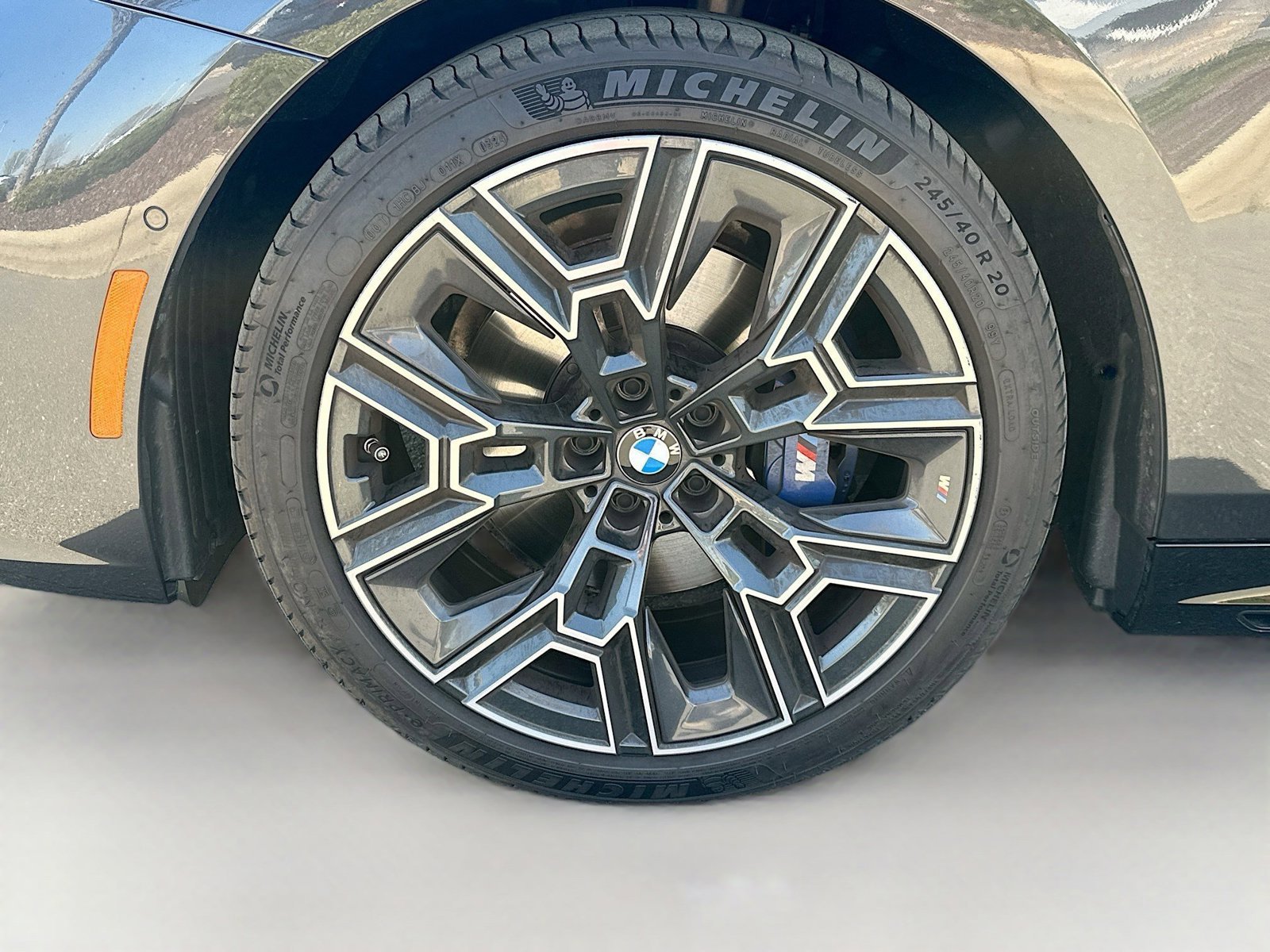 Used 2024 BMW 530i w/ M Sport Package image 31