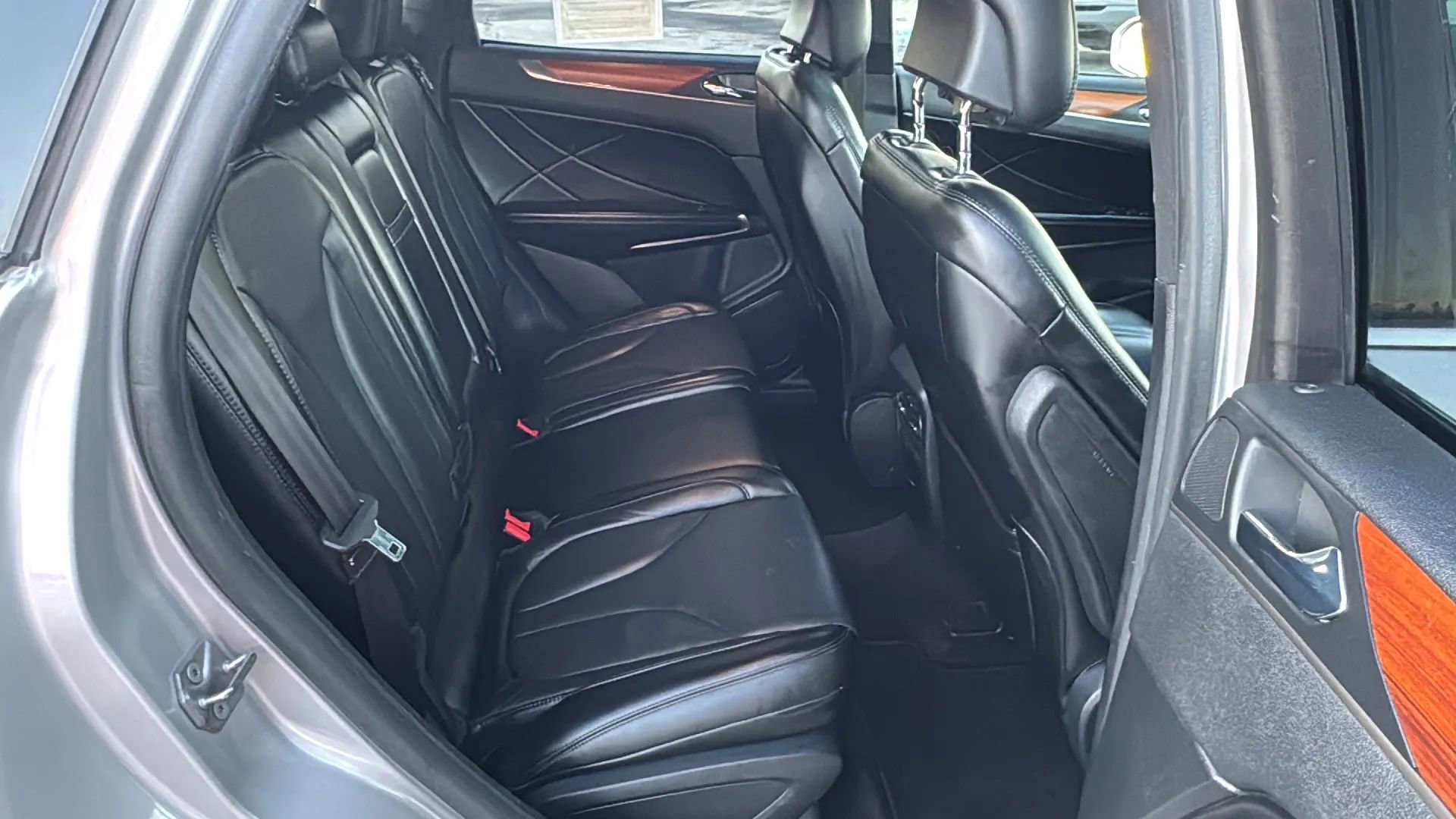 Used 2017 Lincoln MKC Reserve image 12