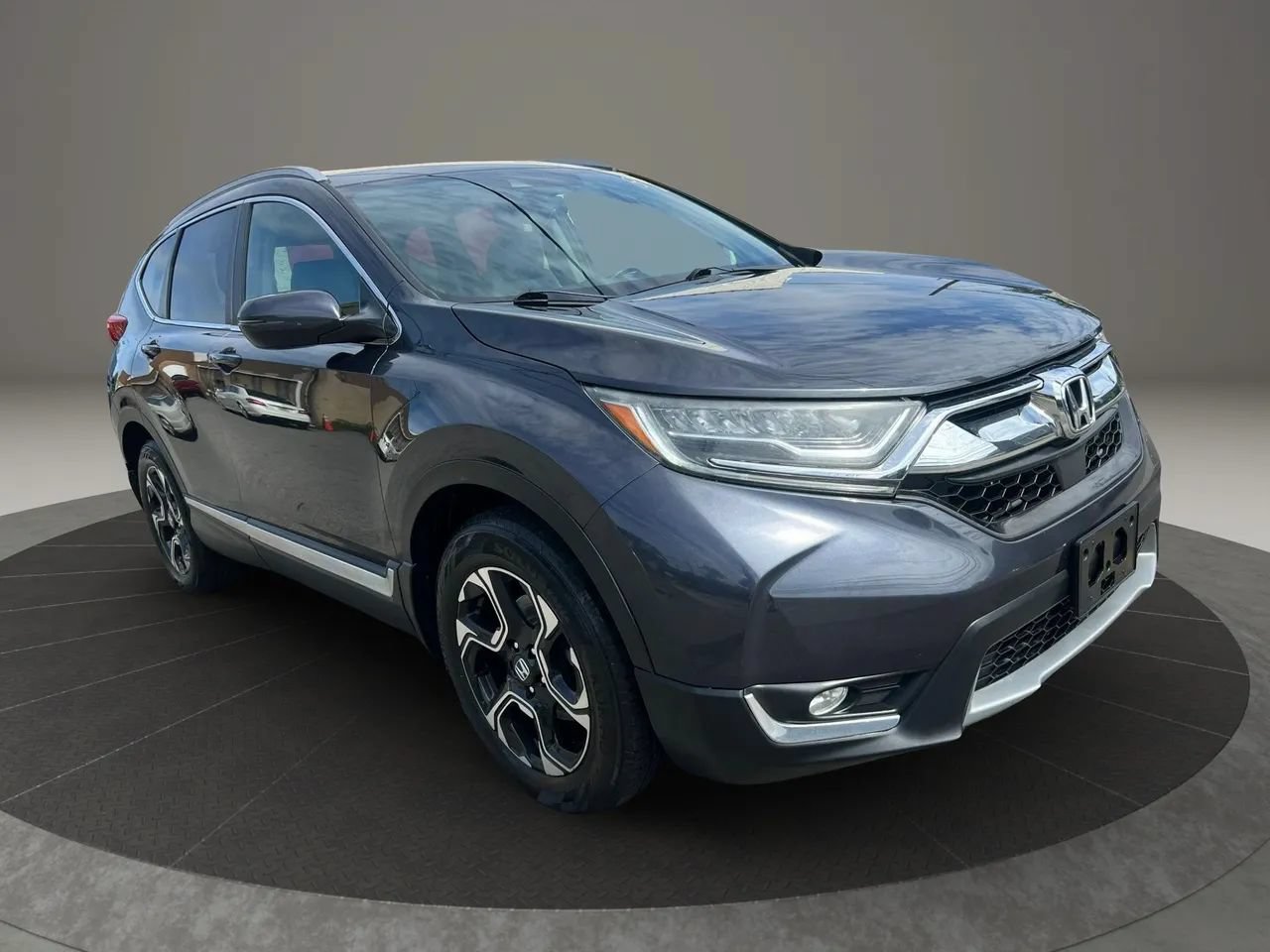 Used 2018 Honda CR-V Touring image 3