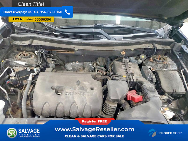 Used 2015 Mitsubishi Outlander SE AWD/4WD image 16