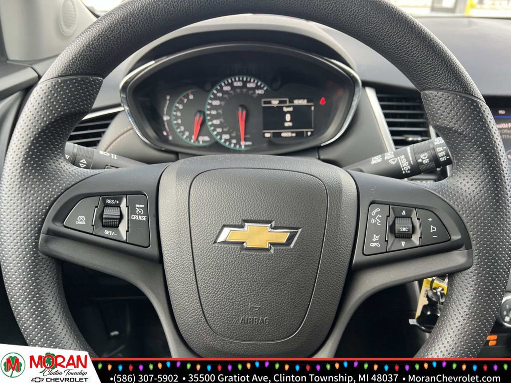 Certified 2022 Chevrolet Trax LS w/ Tint and Cruise Package image 18