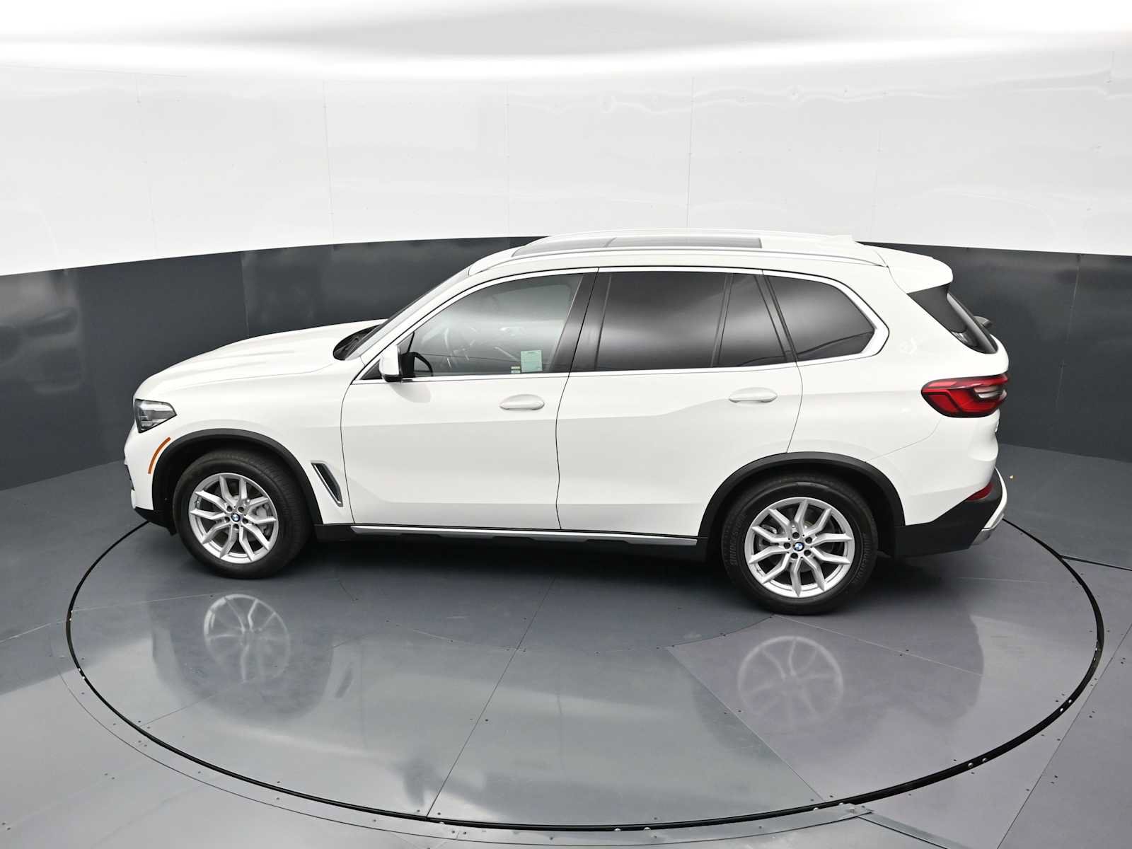 Used 2019 BMW X5 xDrive40i w/ Convenience Package AWD/4WD image 23