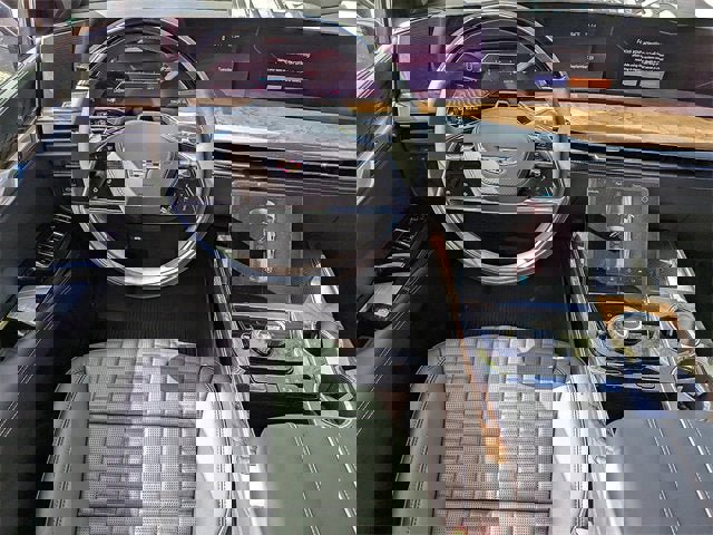 New 2025 Cadillac Escalade Sport Platinum w/ LPO, ONYX Package image 17