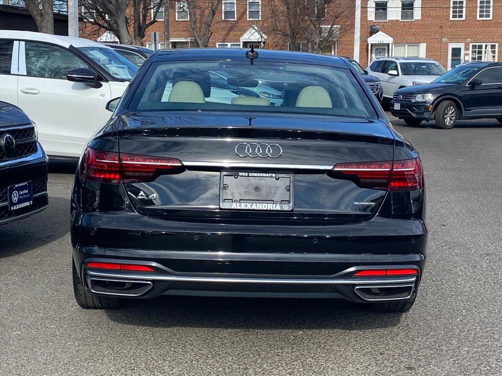 Used 2023 Audi A4 2.0T Premium w/ Convenience Package image 4