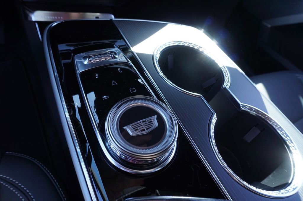 New 2025 Cadillac Lyriq Luxury image 18