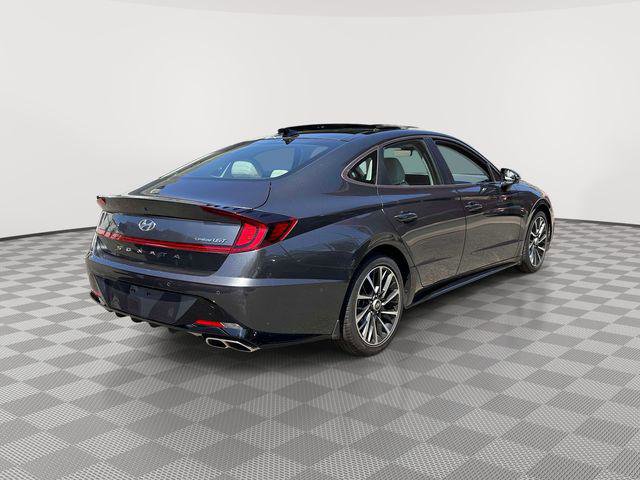 Certified 2022 Hyundai Sonata Limited FWD image 3