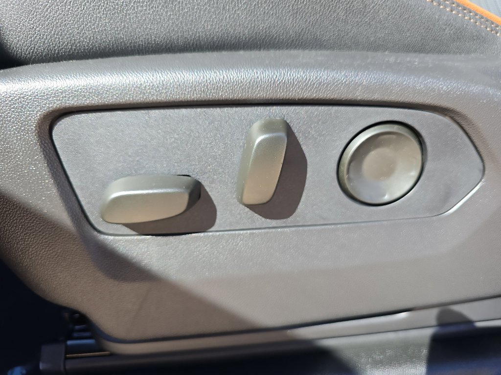 New 2026 GMC Yukon AT4 image 26