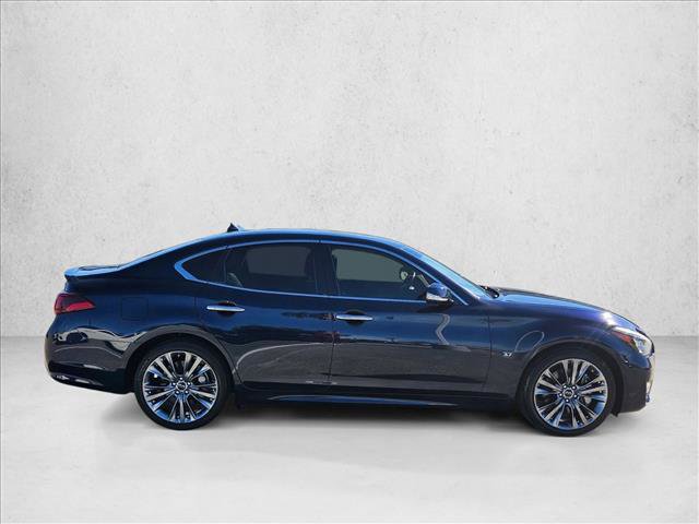 Used 2019 INFINITI Q70 Luxe image 4