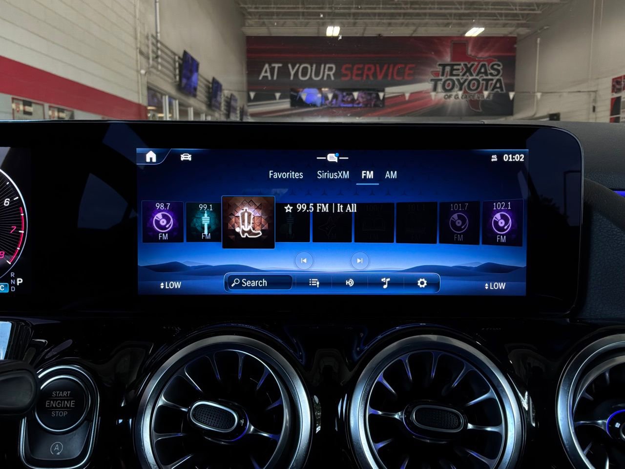 Used 2025 Mercedes-Benz GLA 250 image 36