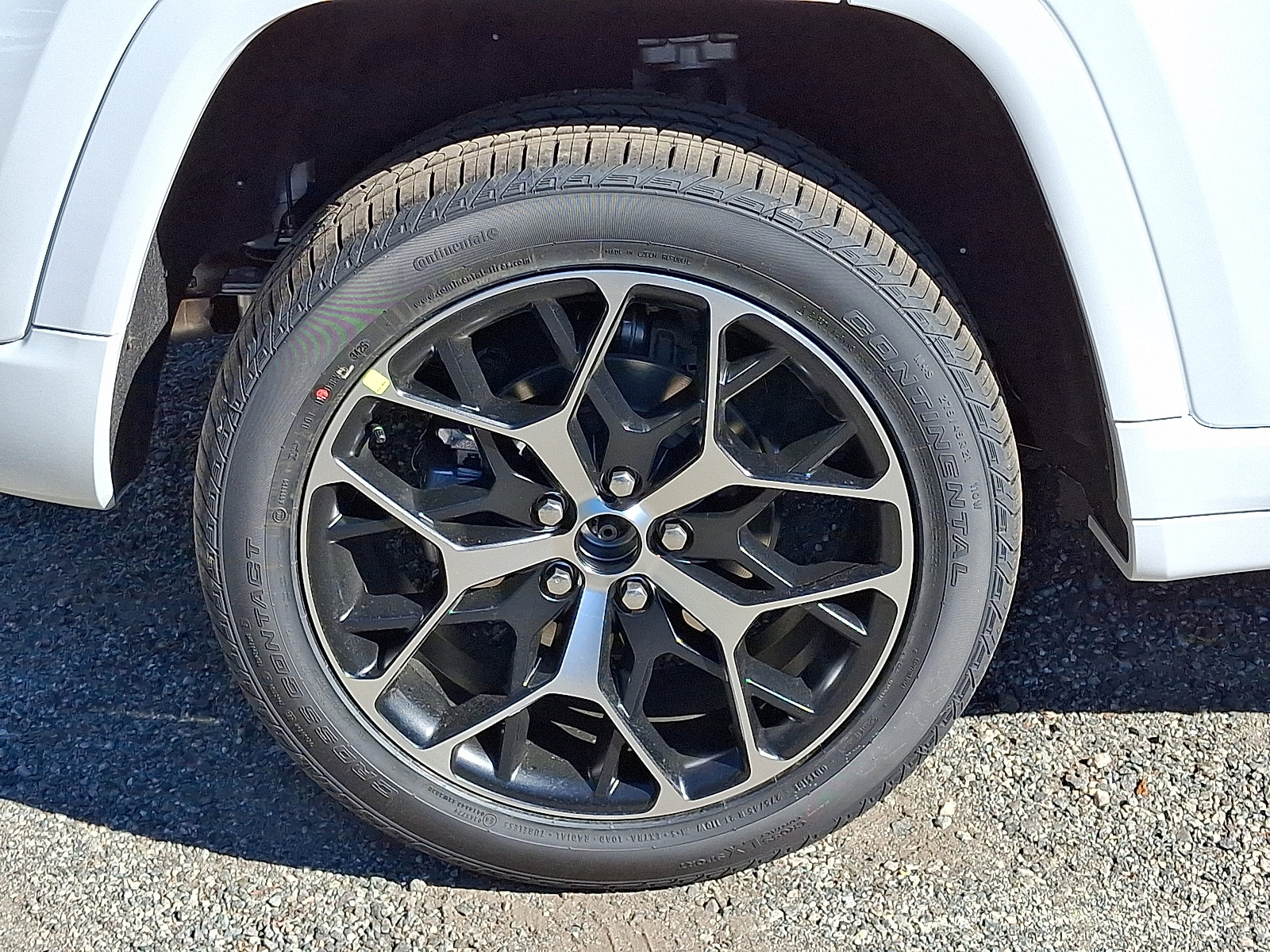 New 2025 Jeep Grand Cherokee Summit image 5