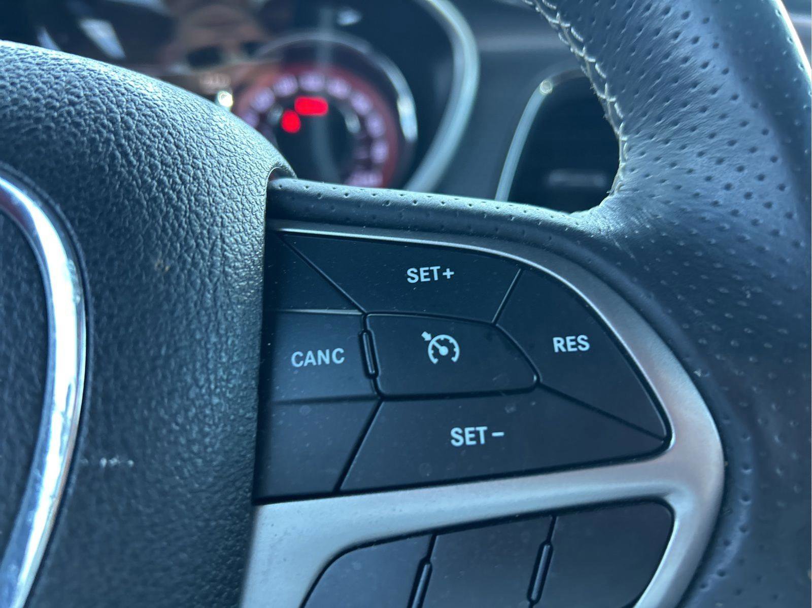 Used 2018 Dodge Challenger SRT Hellcat image 14