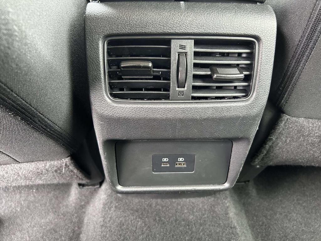 Used 2023 Nissan Rogue SV FWD image 21