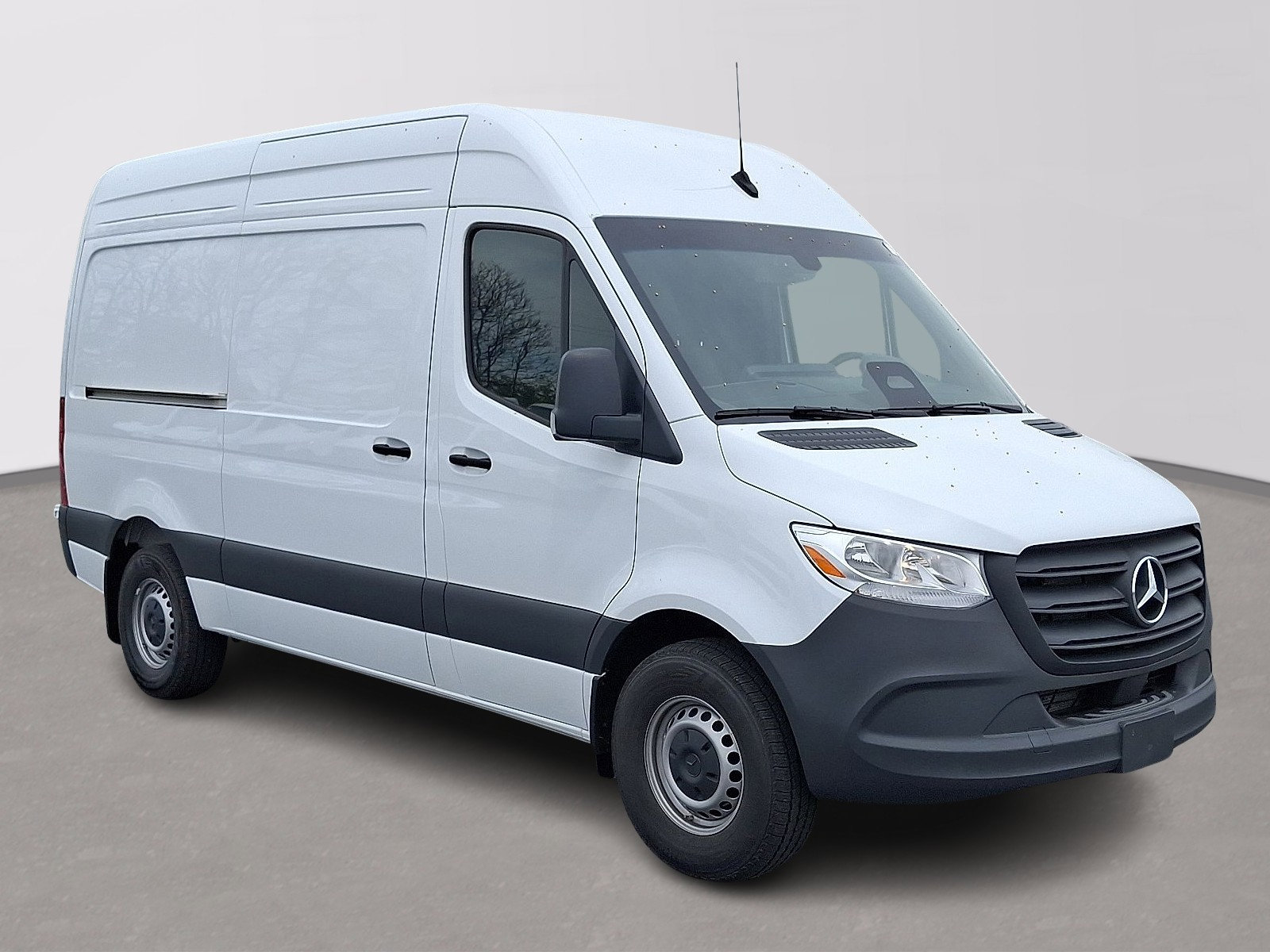 Used 2025 Mercedes-Benz Sprinter 2500 image 3