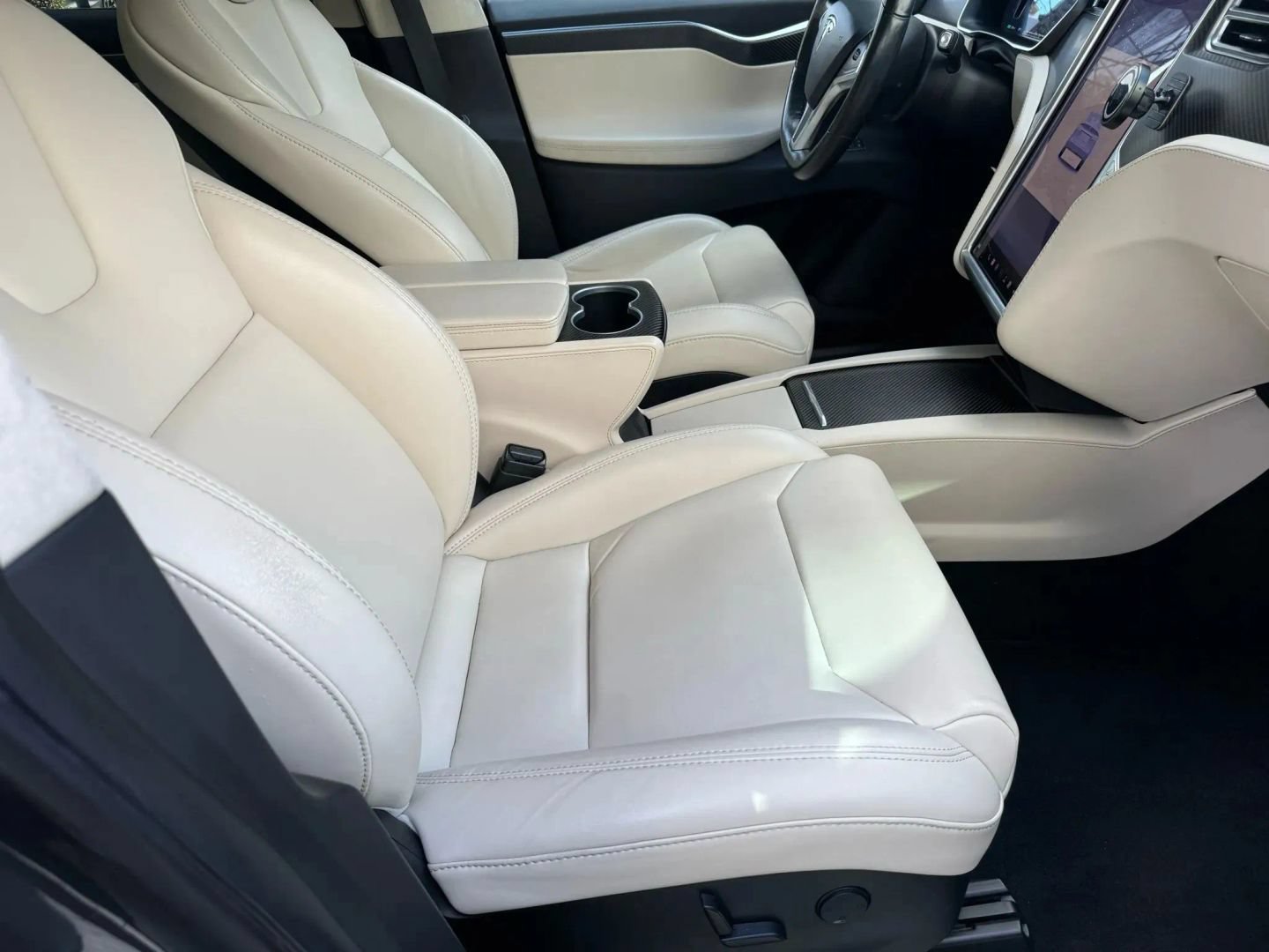 Used 2020 Tesla Model X Long Range AWD/4WD image 11