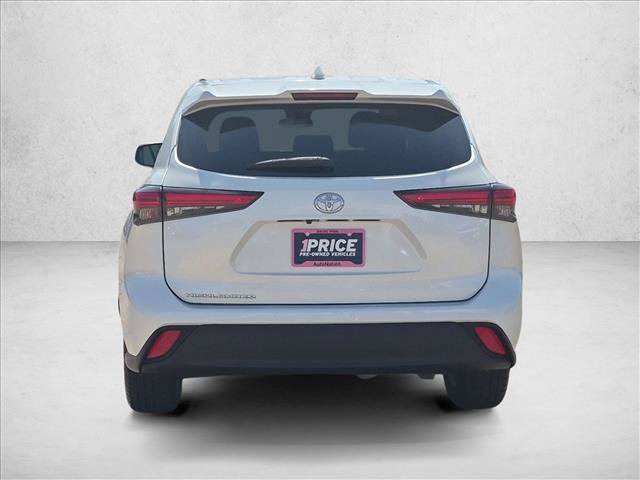 Used 2021 Toyota Highlander L FWD image 7