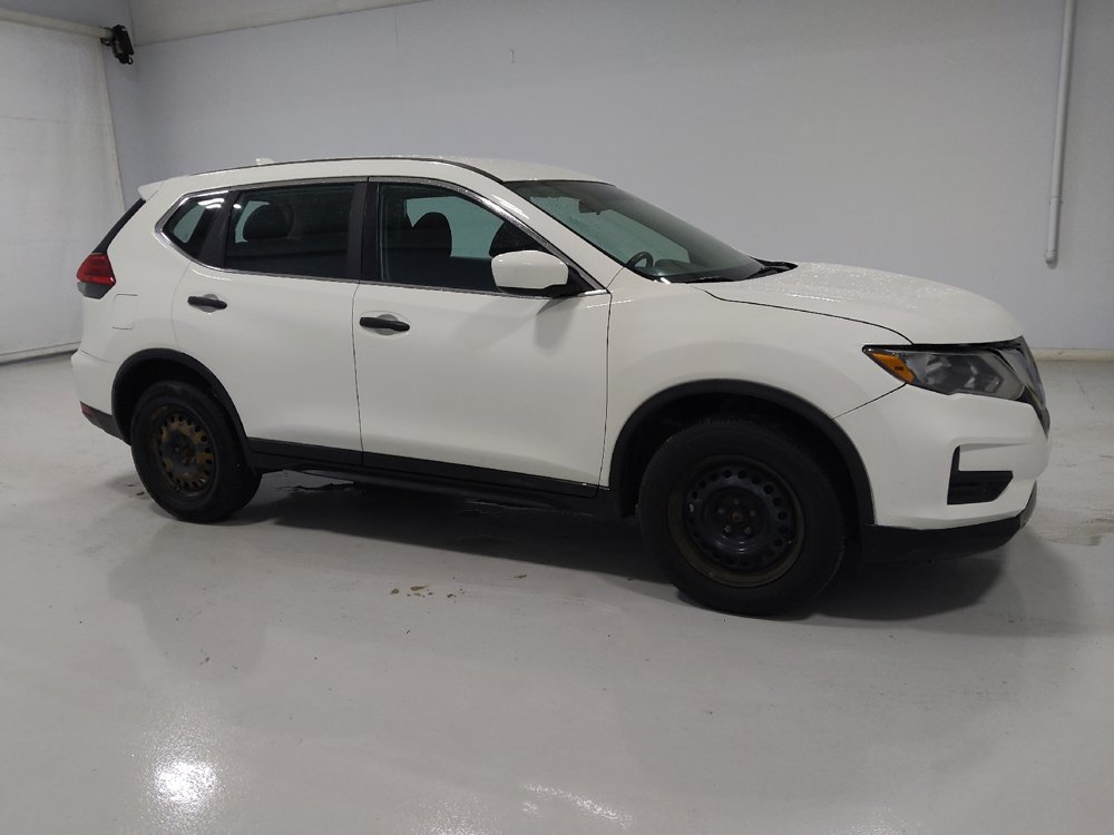 Used 2017 Nissan Rogue S AWD/4WD image 11