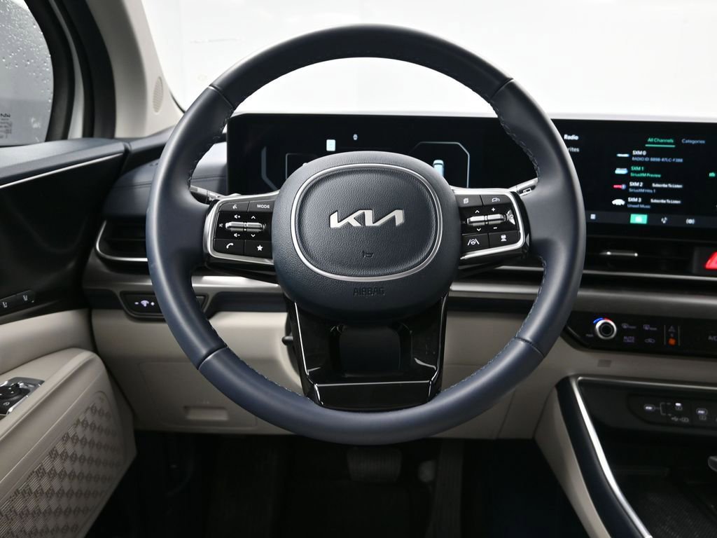 New 2025 Kia Carnival SX w/ SX Dark Edition Package image 33