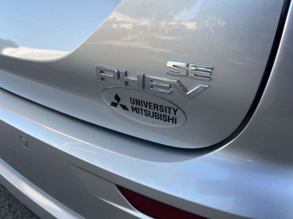 New 2025 Mitsubishi Outlander SE image 17