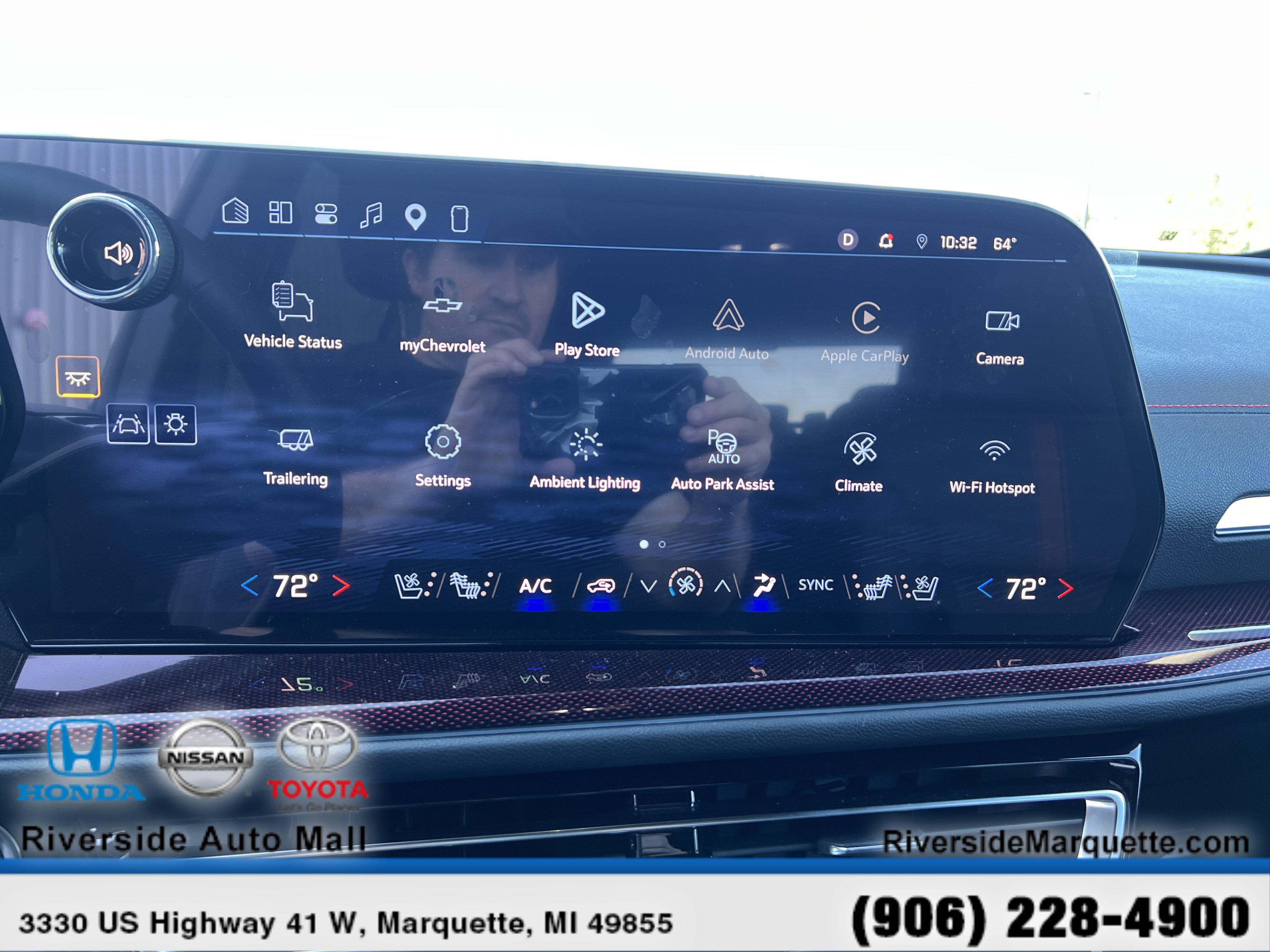 Used 2026 Chevrolet Traverse RS w/ LPO, Floor Liner Package AWD/4WD image 17