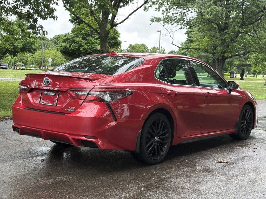 Used 2021 Toyota Camry XSE FWD image 4