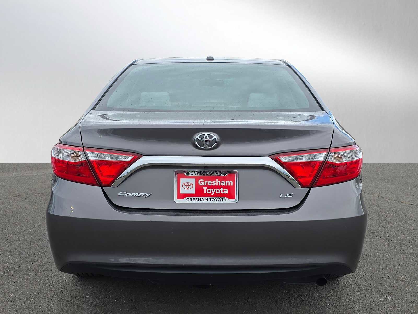 Used 2017 Toyota Camry LE FWD image 5